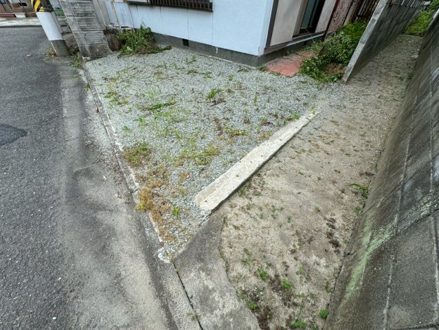 内原戸建の駐車場