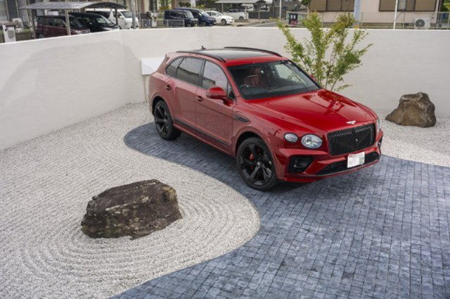 Garesidence木更津 The Retreatのその他共用部分|枯山水をバックに愛車を撮影！