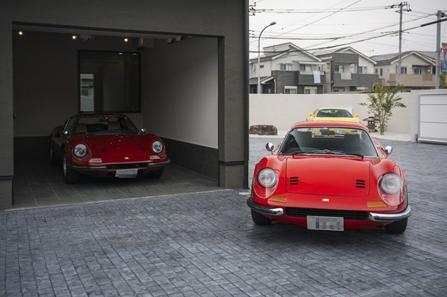 Garesidence木更津 The Retreatの駐車場|ガレージ