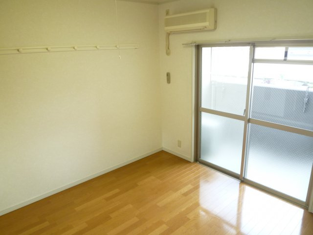 サンキャドマスMinaimi.堀江の洋室