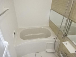 【浴室】 | フォーレスト　ガーデン | バス