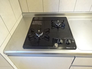 【キッチン】 | フォーレスト　ガーデン | ２口ガスコンロ