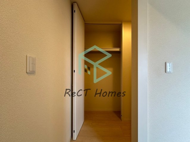 姫路市西今宿５丁目の賃貸マンションの玄関