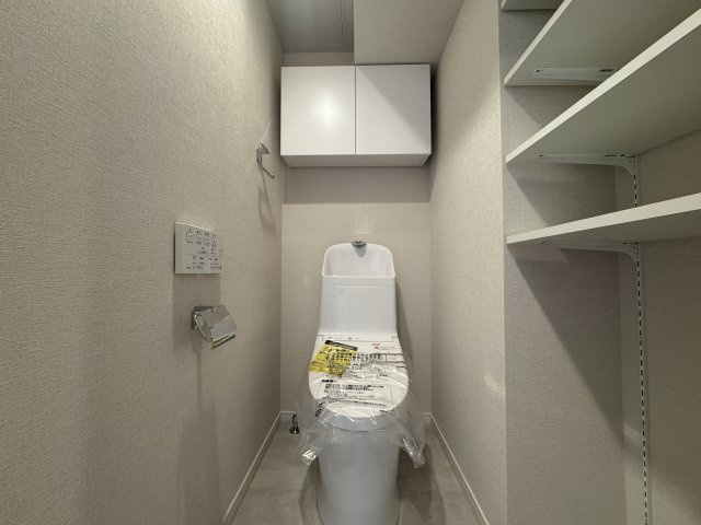 ヴィルヌーブ一之江のトイレ|トイレは節水型ウォシュレット付きを採用