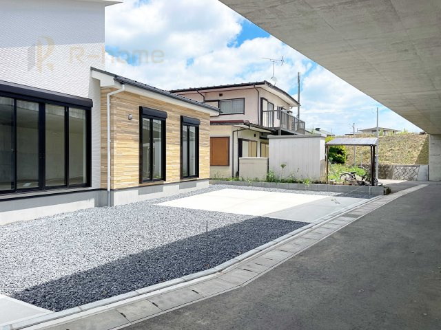 水戸市酒門町1期　新築戸建て　1号棟の駐車場|カースペースは2台お停めいただけます♪