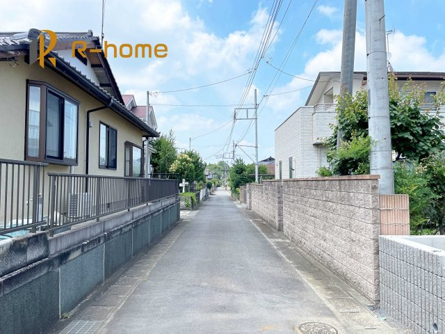 水戸市酒門町1期　新築戸建て　1号棟の前面道路含む現地写真|周辺環境も併せて案内致します♪
閑静な住宅地で笑顔あふれる新生活！
ぜひ現地へお越しください♪