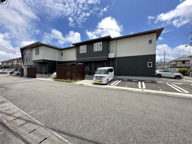 シャーメゾン チェラーグ