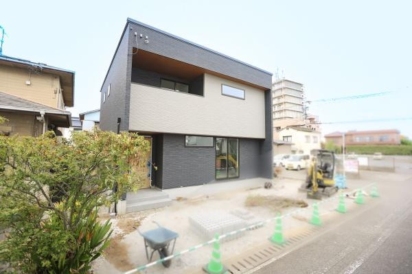 中鶴崎E新築
