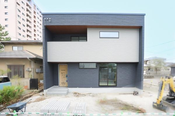 中鶴崎E新築の前面道路含む現地写真|前面道路を含む現地（2025年10月撮影）