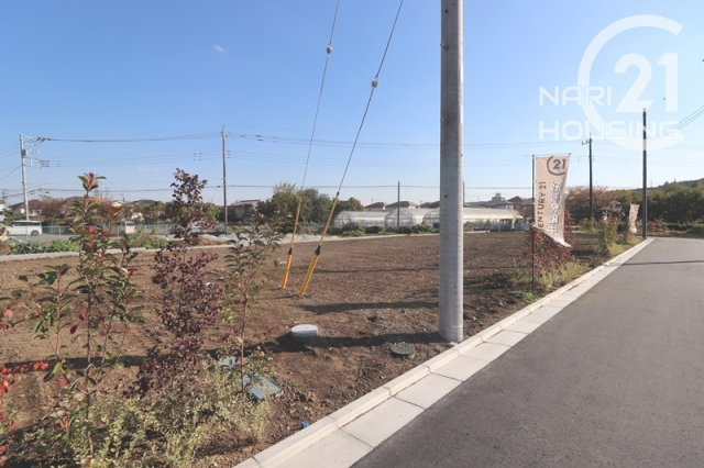 【前面道路含む現地写真】 | あきる野市伊奈　売地　全16区画　13号区 | 前面道路含む現地写真です