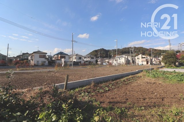 【前面道路含む現地写真】 | あきる野市伊奈　売地　全16区画　13号区 | 前面道路含む現地写真です