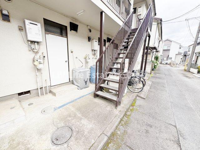 コーポハナブサのエントランス