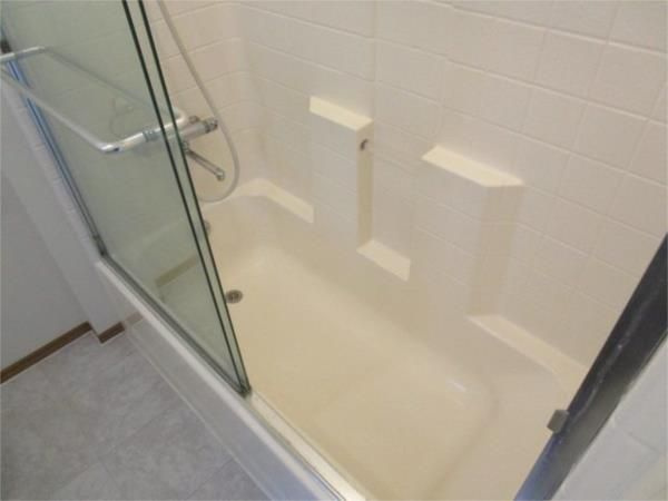 メゾンコーワの浴室|バストイレ