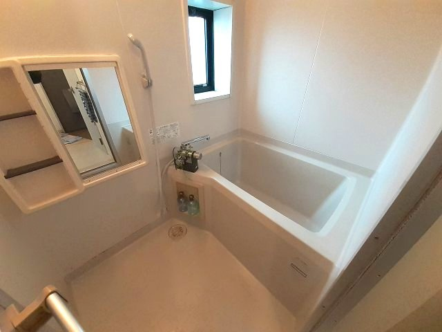 ルクスエテルナ・うとの浴室