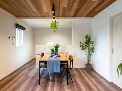 【ダイニング】