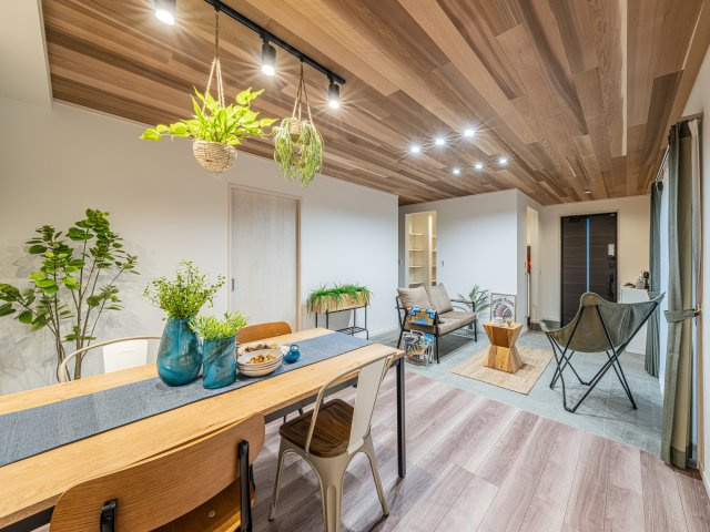 【居間・リビング】