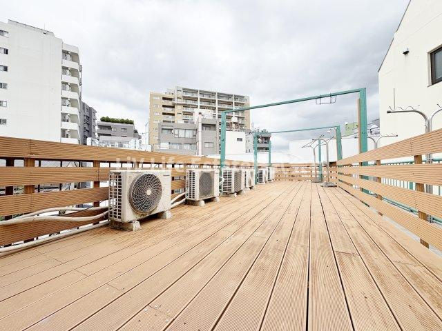 斎木ビルのバルコニー