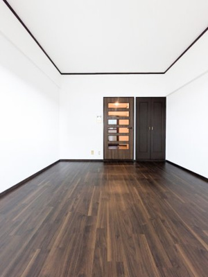 【居間・リビング】 | ロマネスク城南第2