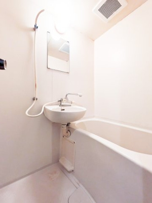 【浴室】 | ロマネスク城南第2