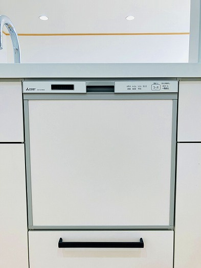 【中古住宅】名古屋市緑区滝ノ水4丁目　のキッチン|食洗器新品交換済みです。