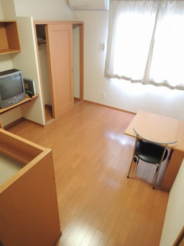 レオパレスK2の寝室