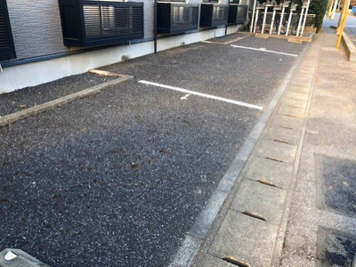 【駐車場】 | レオパレスグリーントロア | 画像5