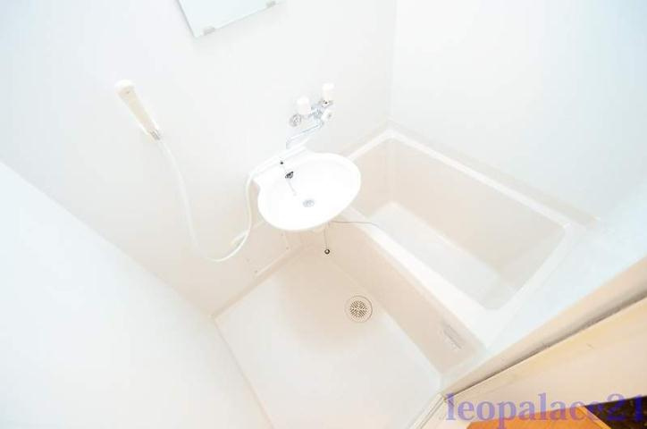 レオパレスHIROの洗面所