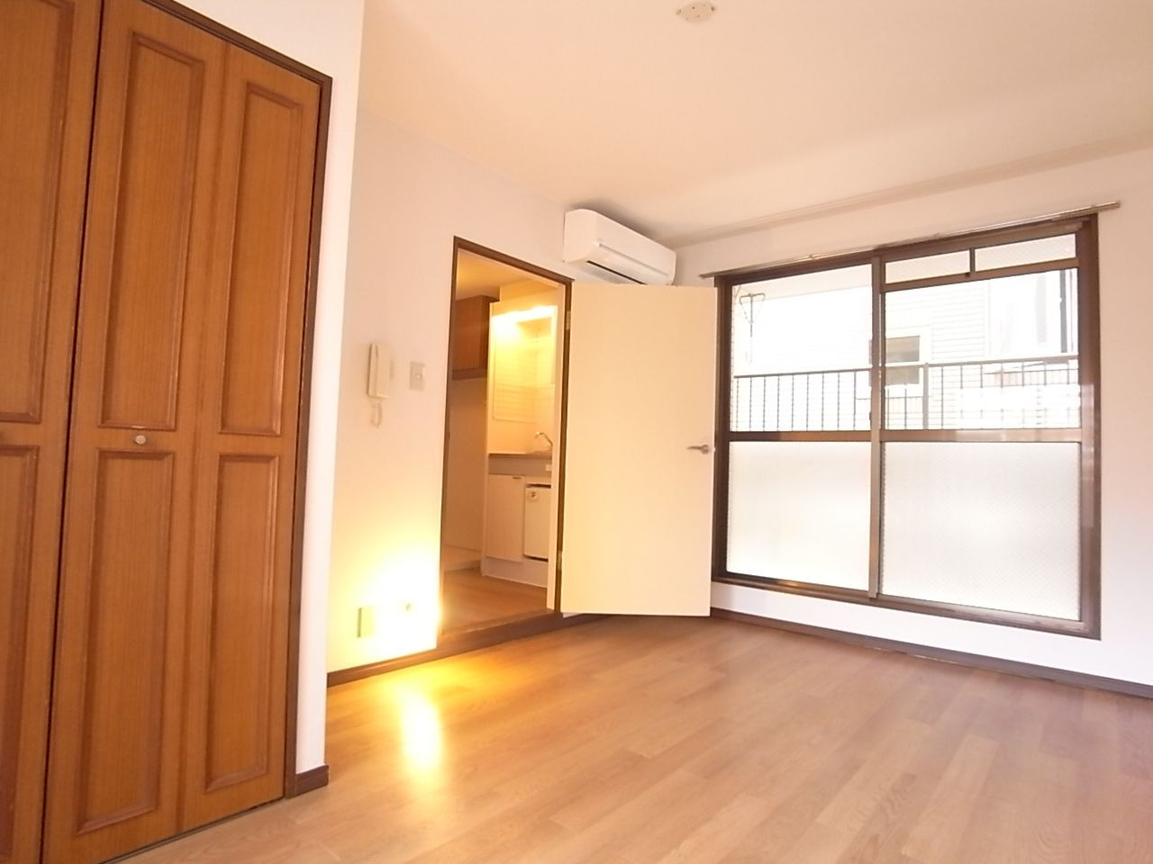 城西ハイツの居間・リビング