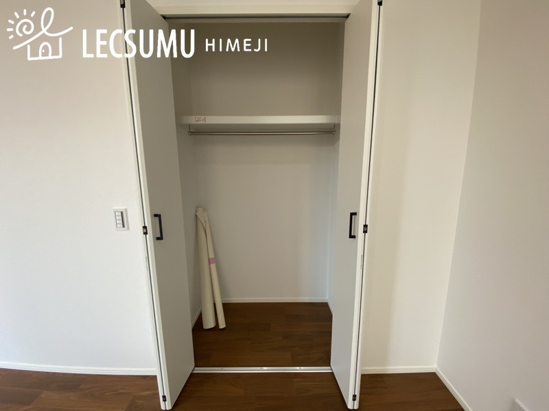 津田小学校前Ⅱの収納