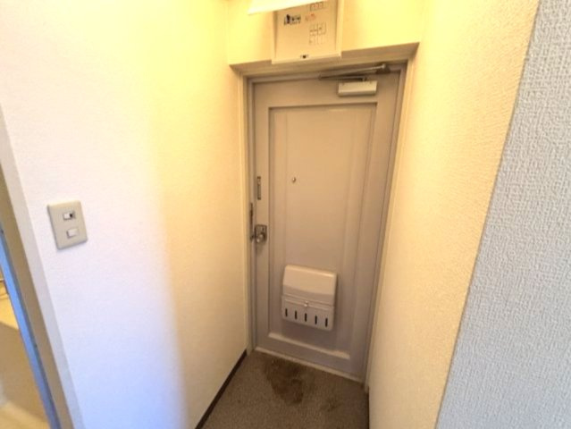 第２坂田ビルの玄関