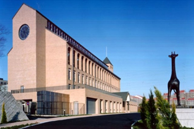 ヤマザキ動物看護短期大学 1600m