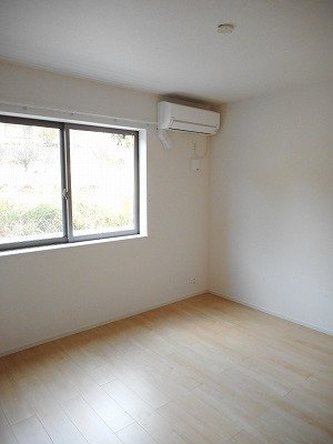 アイズ　ガーデンＡの内装