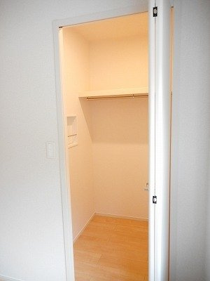 アイズ　ガーデンＡの収納