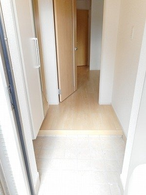 アイズ　ガーデンＡの玄関