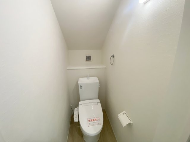 『八王子市新築戸建て』八王子市富士見町41-4【仲介手数料無料】　４期のトイレ|～仲介手数料無料☆八王子ひなた不動産～八王子市富士見町　新築戸建て