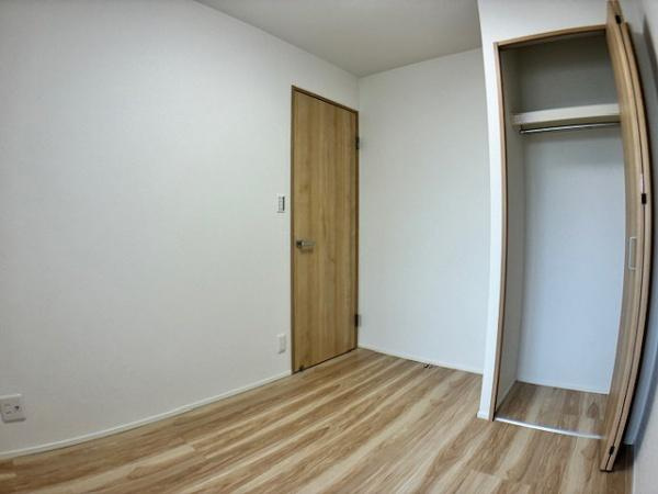 【洋室】 | メイプルパーク・スクエア西2番街