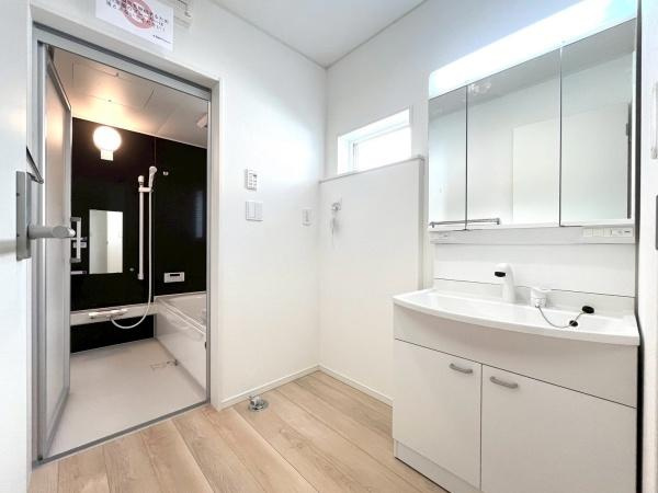 【独立洗面台】