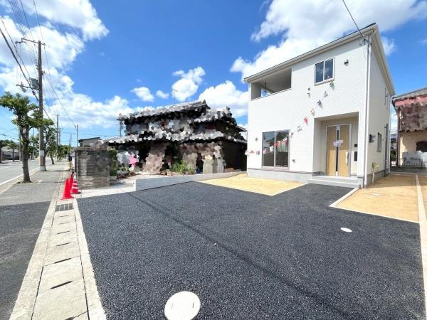 【前面道路含む現地写真】