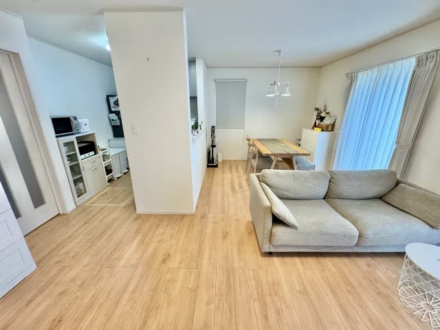 葛飾区水元１丁目中古住宅の居間・リビング|リビングダイニング