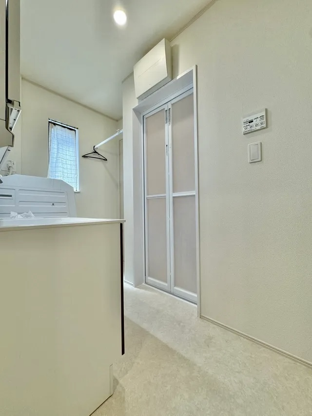 葛飾区水元１丁目中古住宅の脱衣所|洗面所