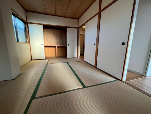 深沢ハイツの寝室