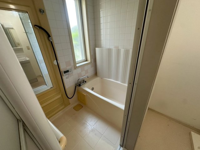 ローズハイツの浴室