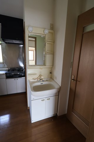 シェ・モアのその他