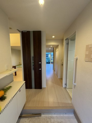 和歌山市磯の浦・中古戸建・114805の玄関