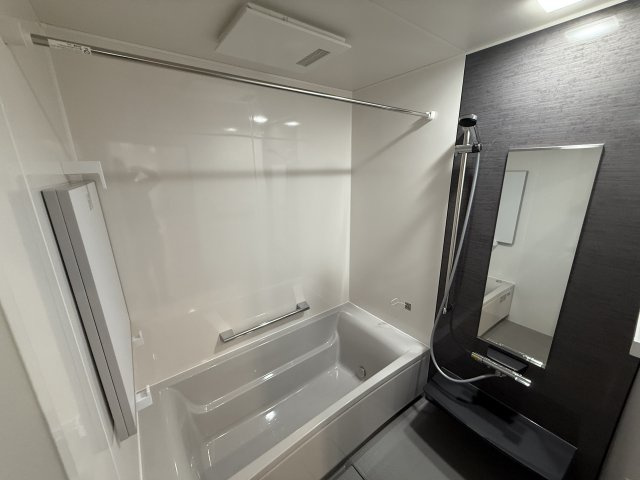 COLORSCITY63区画 TRIBUTEイエコレ　天然木デザイン建売の浴室|タカラスタンダードのお風呂です♪
