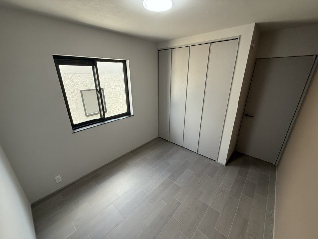 COLORSCITY63区画 TRIBUTEイエコレ　天然木デザイン建売の洋室