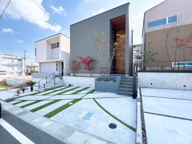 COLORSCITY63区画 TRIBUTEイエコレ　天然木デザイン建売の外観