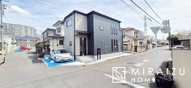 【前面道路含む現地写真】 | 日当たりの良いお家は嬉しいですよね。それぞれ価値観が分かれる箇所です、実際に内覧して日当たりの心地よさをご体感下さいね♪