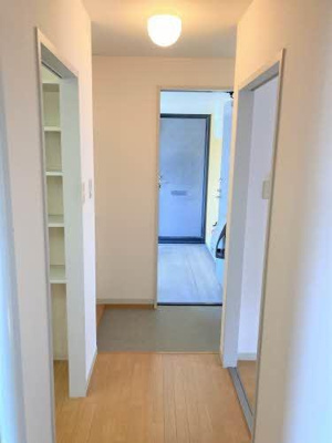 【玄関】 | ニューヒルズA棟