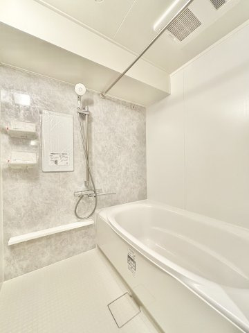 千里山田グリーンハイツ弐号棟の浴室